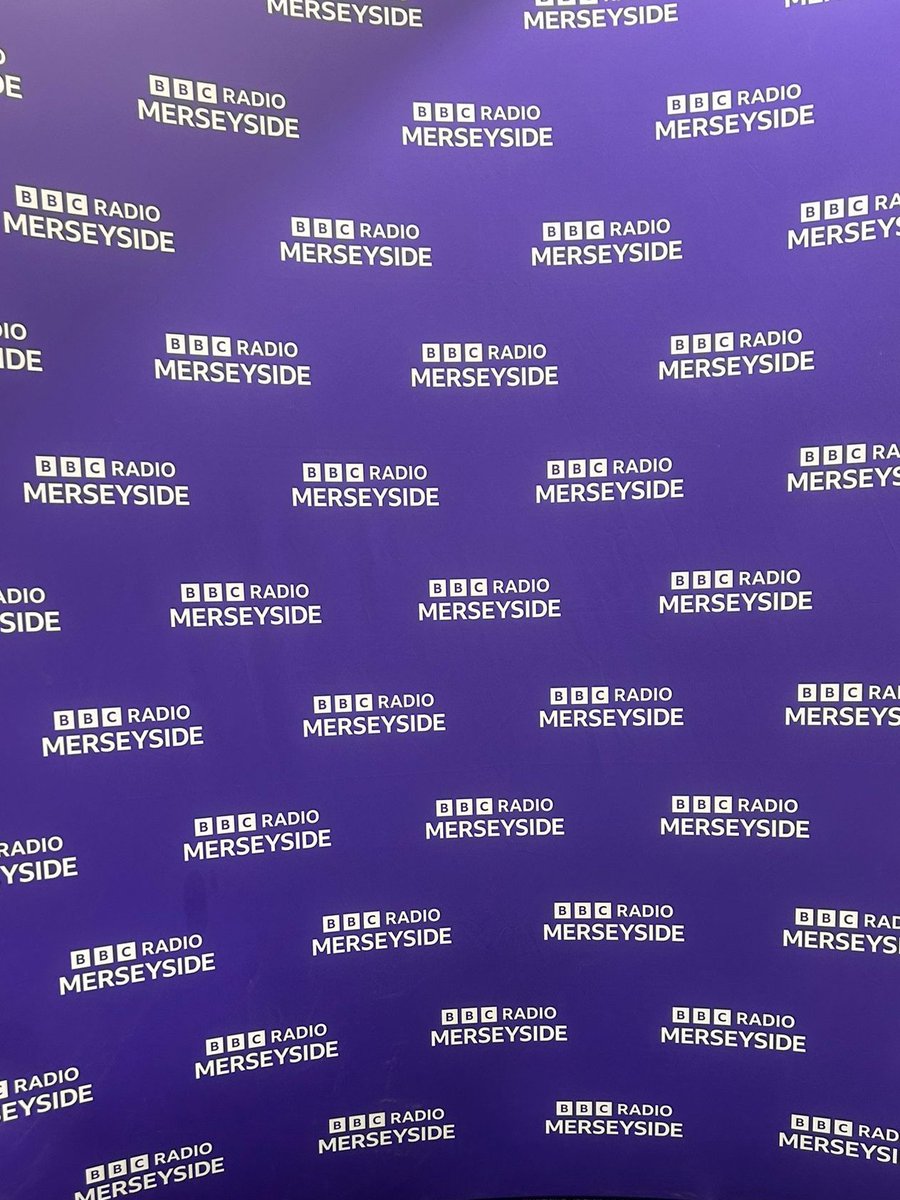 Sunflower House (@sfhalderhey) on Twitter photo This morning our young people got to visit the <a href="/bbcmerseyside/">BBC Merseyside</a> radio station!
Thank you for showing them around and letting us see the studio's, they even got to practice some of their hosting skills! π€ποΈ
<a href="/AlderHey/">π₯ Alder Hey π</a>
#SFHπ» This morning our young people got to visit the <a href="/bbcmerseyside/">BBC Merseyside</a> radio station!
Thank you for showing them around and letting us see the studio's, they even got to practice some of their hosting skills! π€ποΈ
<a href="/AlderHey/">π₯ Alder Hey π</a>
#SFHπ»