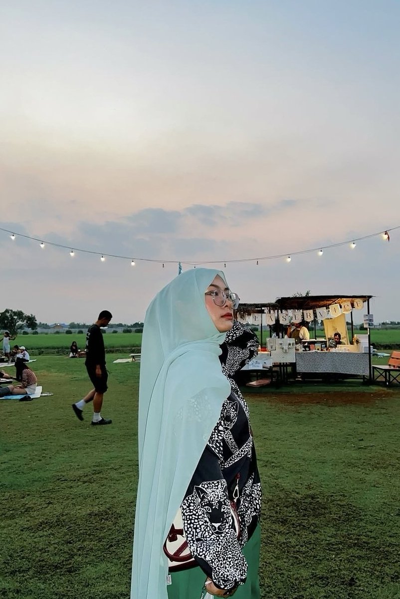 zeevir4's tweet photo. Menatap masa depan.. Hehe🥰 https://t.co/pZ0l4IZSaT