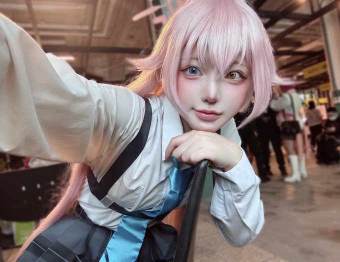 Twitterのコスプレ画像18