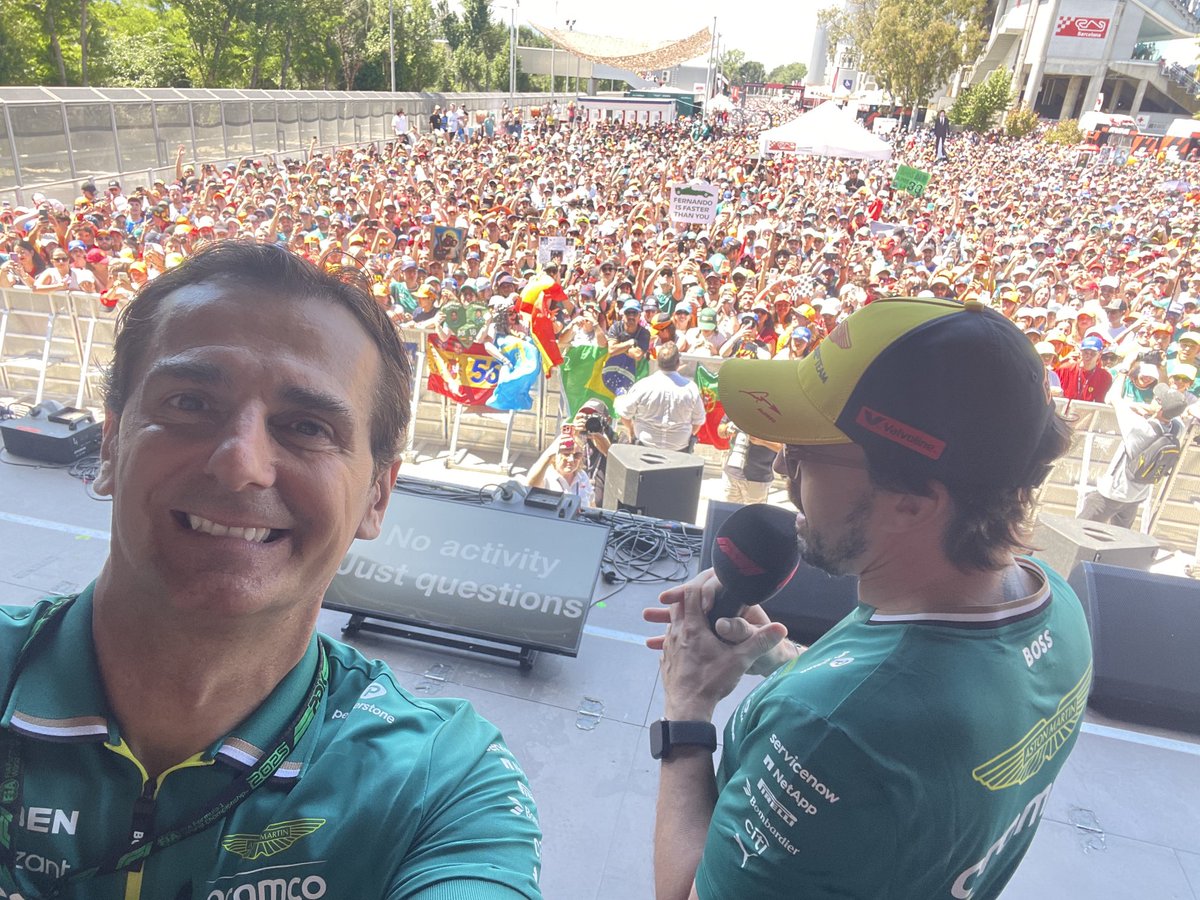Pedro de la Rosa (@pedrodelarosa1) on Twitter photo Barcelona Fan Zone💚 #Friday🙌🙌🙌 <a href="/AstonMartinF1/">Aston Martin Aramco F1 Team</a> <a href="/Circuitcat_es/">Circuit de Barcelona-Catalunya</a> Barcelona Fan Zone💚 #Friday🙌🙌🙌 <a href="/AstonMartinF1/">Aston Martin Aramco F1 Team</a> <a href="/Circuitcat_es/">Circuit de Barcelona-Catalunya</a>