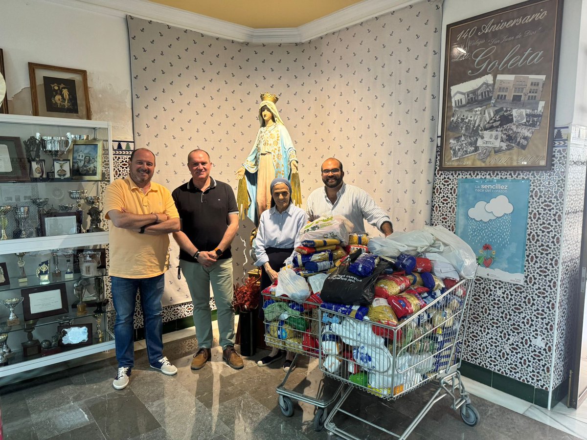 Cofradía del Rocío tweet media