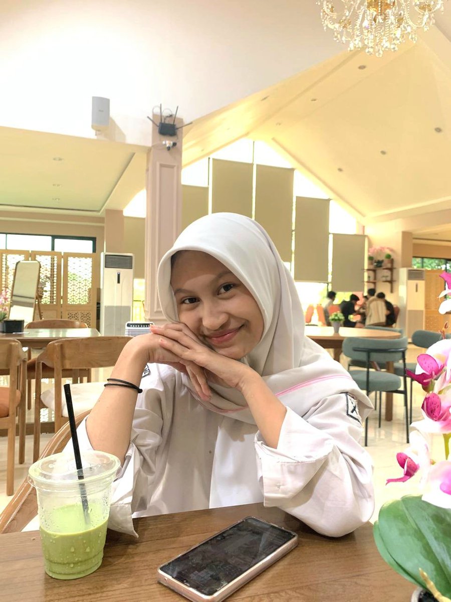 grllsdneyy's tweet photo. matcha?the best choice 🍵🫶🏻 https://t.co/BkyJKLG6vE