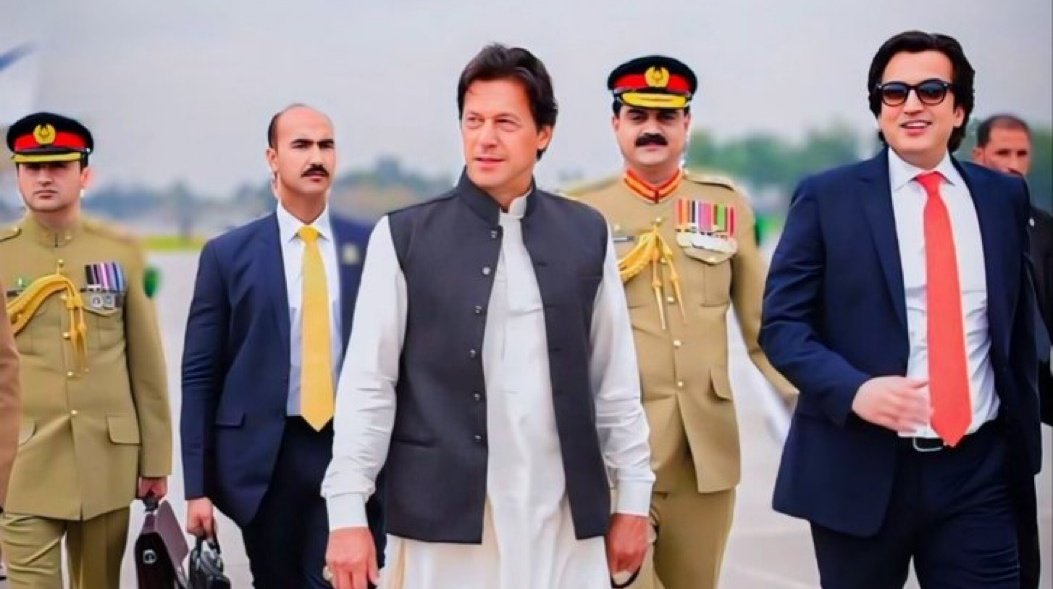 Adv Riaz Zafar (@riazxzafar) on Twitter photo جب انصاف بک جائے، حق قید ہو، اور باطل جشن منائے… تب خاموشی جرم بن جاتی ہے۔ خان کی رہائی اب صرف انصاف کی بحالی نہیں، یہ پورے نظام کی اصلاح کا پہلا قدم ہے۔
<a href="/Team__WoK/">Wolves of Kaptan</a>
#خان_کی_رہائی_ہی_قوم_کی_آزادی جب انصاف بک جائے، حق قید ہو، اور باطل جشن منائے… تب خاموشی جرم بن جاتی ہے۔ خان کی رہائی اب صرف انصاف کی بحالی نہیں، یہ پورے نظام کی اصلاح کا پہلا قدم ہے۔
<a href="/Team__WoK/">Wolves of Kaptan</a>
#خان_کی_رہائی_ہی_قوم_کی_آزادی