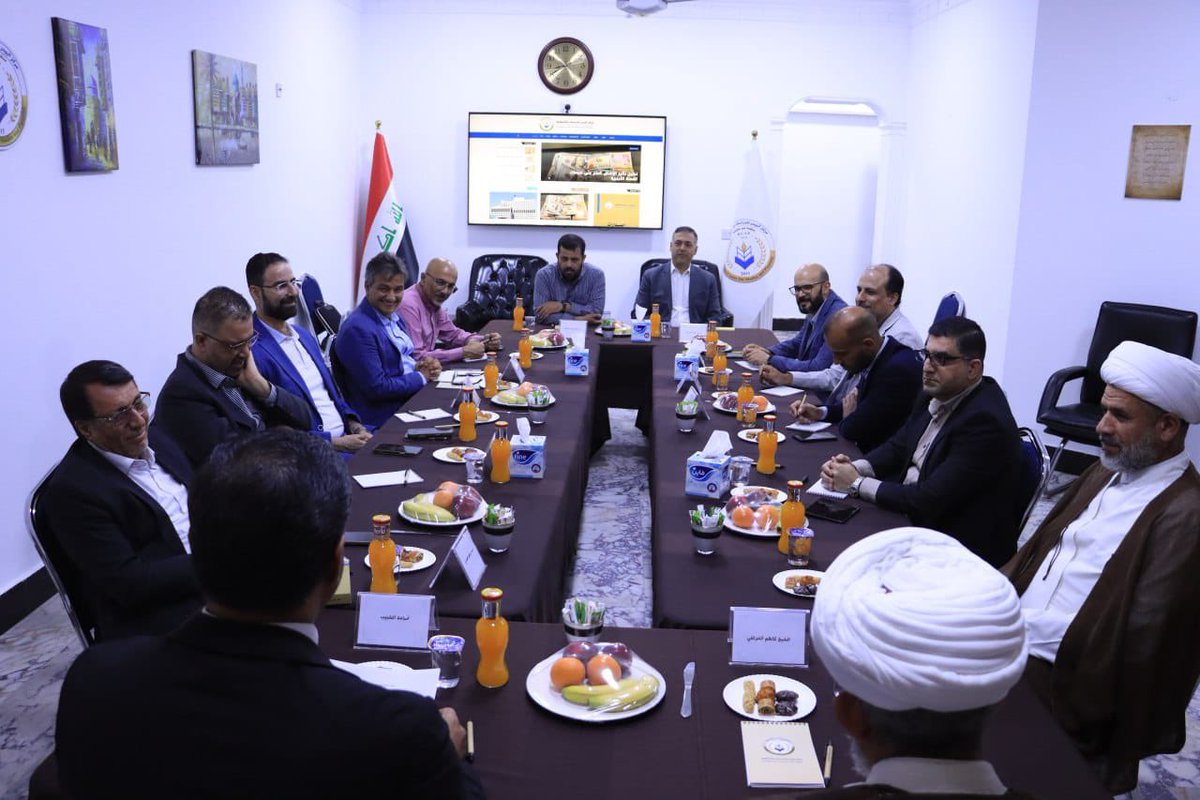 BahrAlolomForum's tweet image. شارك المدير التنفيذي لملتقى بحر العلوم للحوار @aligoraifi في الندوة التي نظمها مركز البيدر للدراسات والتخطيط بحضور نخب حوزوية وأكاديمية وسياسية ومراكز تفكير عراقية ، جرت خلالها قراءة تقويمية للوضع السياسي الراهن على المستويين الوطني والاقليمي .