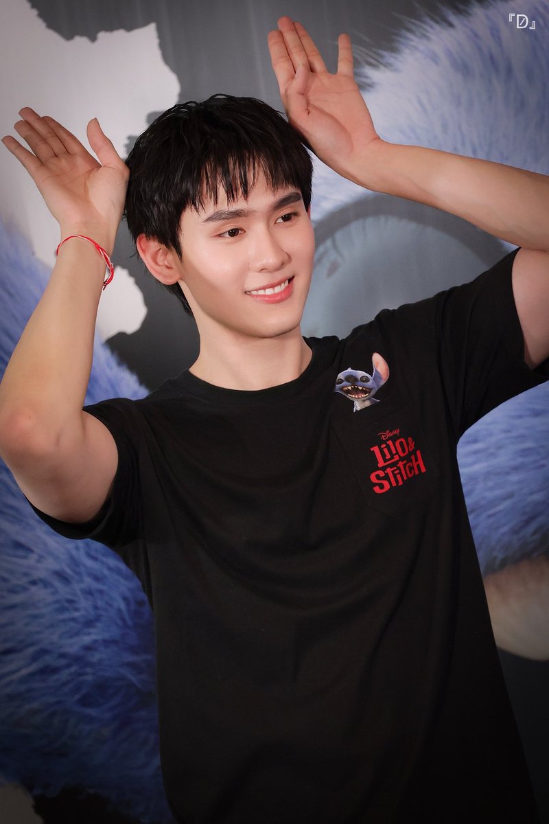 หล่อเท่น่ารัก 😎😊

FBJM AND TOMAFOX AT SF 
#SFxForceBookJuniorMark 
#SFxTomafox
#kasibook