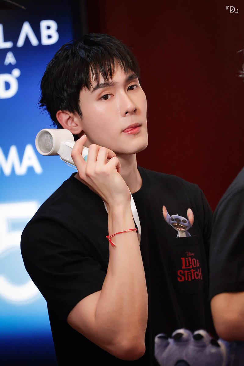 ความเท่อย่างนี้ทนไม่ไหว 🥹 

FBJM AND TOMAFOX AT SF 
#SFxForceBookJuniorMark 
#SFxTomafox
#kasibook