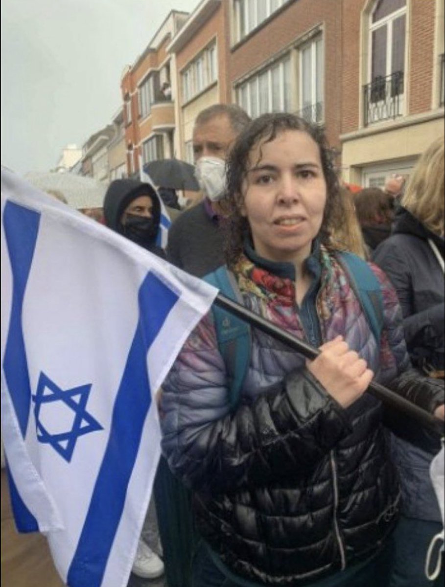 Fadila la tête de rat mouillé .