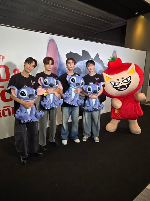 FORCEBOOKFAMILY's tweet image. แฮร่ 🦊🍅🍿

IG : tomafox.gmmtv (update)
FBJM AND TOMAFOX AT SF
#SFxForceBookJuniorMark 
#SFxTomafox 
#Tomafox x #fforce_ x #kasibook x #ฟอสบุ๊ค