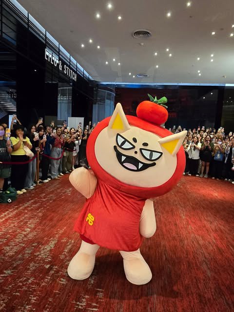 FORCEBOOKFAMILY's tweet image. แฮร่ 🦊🍅🍿

IG : tomafox.gmmtv (update)
FBJM AND TOMAFOX AT SF
#SFxForceBookJuniorMark 
#SFxTomafox 
#Tomafox x #fforce_ x #kasibook x #ฟอสบุ๊ค