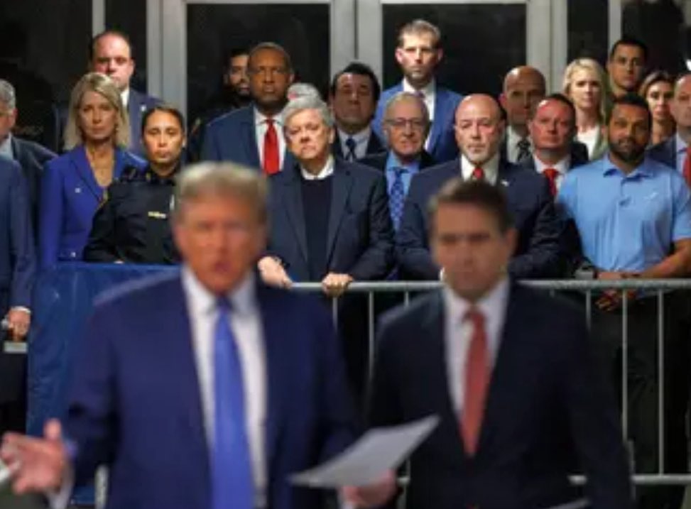 What kind of man was Bernie Kerik?

If you were his friend, he’d drop everything to help you in your time of need.

Bernie didn’t just show up to President Trump’s trial for a photo opportunity—he showed up because he knew what it felt like to be targeted with lawfare.

President