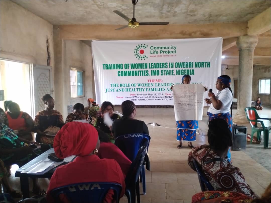 Group discussions weren’t just exercises they were acts of healing.
From naming injustices like property denial, child trafficking, and widow abuse, to mapping community-based solutions, women from Umuorii to Umuoba laid the groundwork for generational change.
#CommunityDialogue