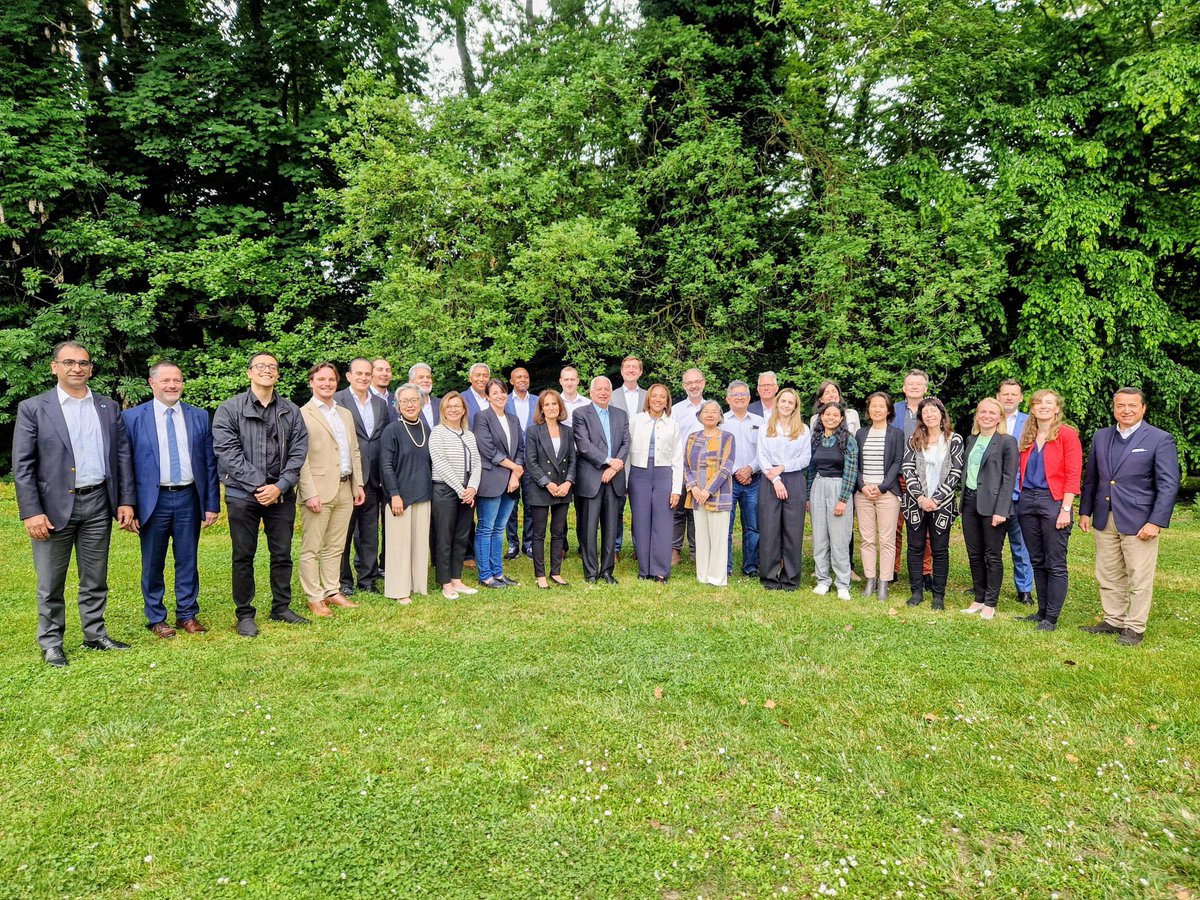 👀 Snapshots from behind the scenes

Over the past few days, <a href="/UNITAR/">UNITAR</a> held its internal strategic retreat in Geneva – bringing together teams to reflect, align, and plan for the future. 

From training to innovation, the goal is one: to deliver even more impact in the years ahead.