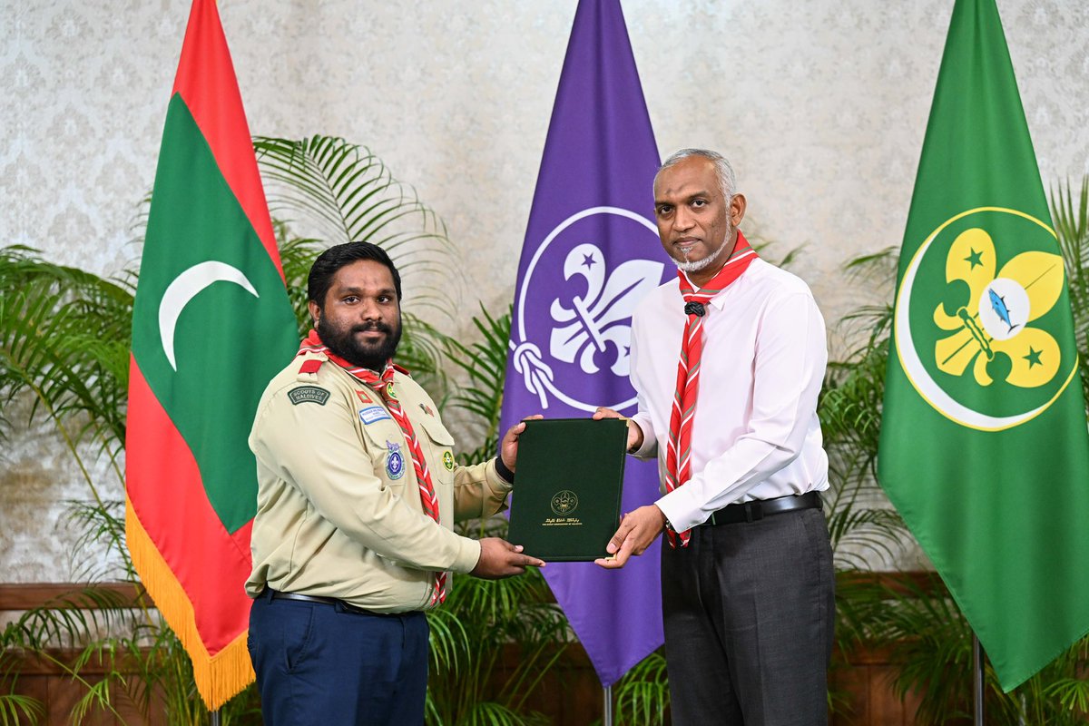 The President's Office (@presidencymv) on Twitter photo Scout Association of Maldives honours President Dr <a href="/MMuizzu/">Dr Mohamed Muizzu</a>, Chief Scout of the Maldives, with the World Scout Badge. At the ceremony held at the President’s Office, he also presented the President’s Scout badge to 7 recipients and handed over official letters of appointment to 8 Scout Association of Maldives honours President Dr <a href="/MMuizzu/">Dr Mohamed Muizzu</a>, Chief Scout of the Maldives, with the World Scout Badge. At the ceremony held at the President’s Office, he also presented the President’s Scout badge to 7 recipients and handed over official letters of appointment to 8