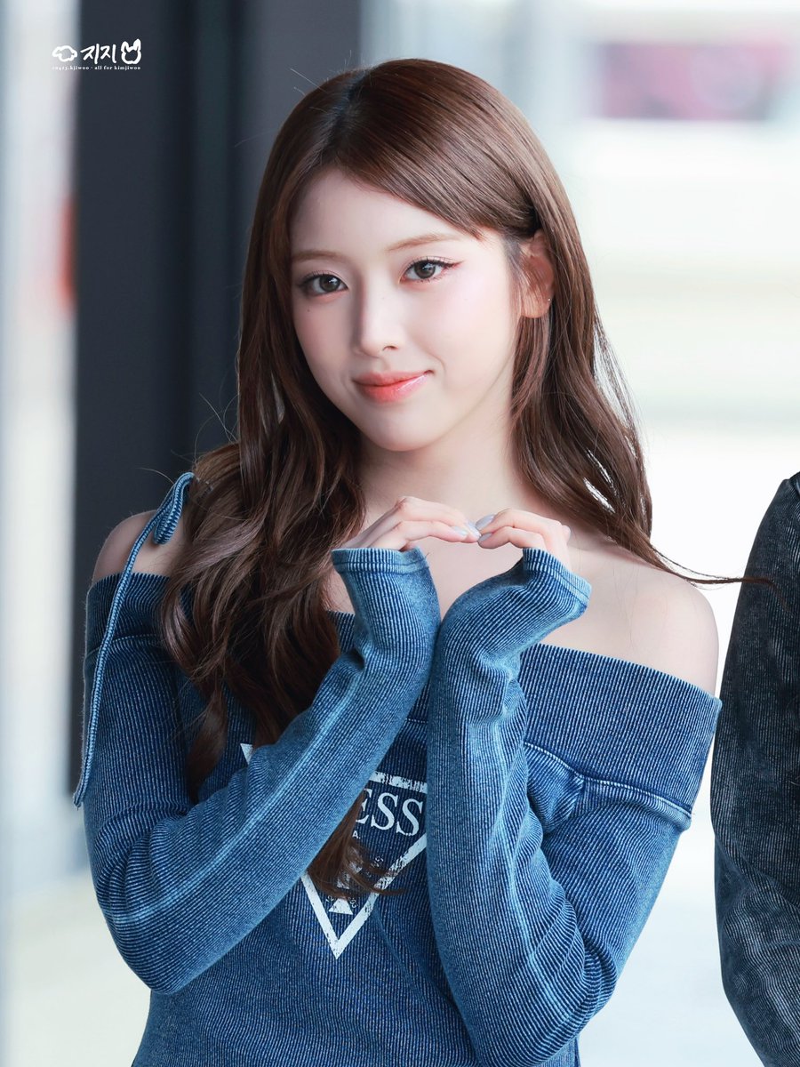 250530 ✈️🇯🇵

⋆.˚🦋ᝰ.ᐟ

#NMIXX #엔믹스 
#지우 #JIWOO