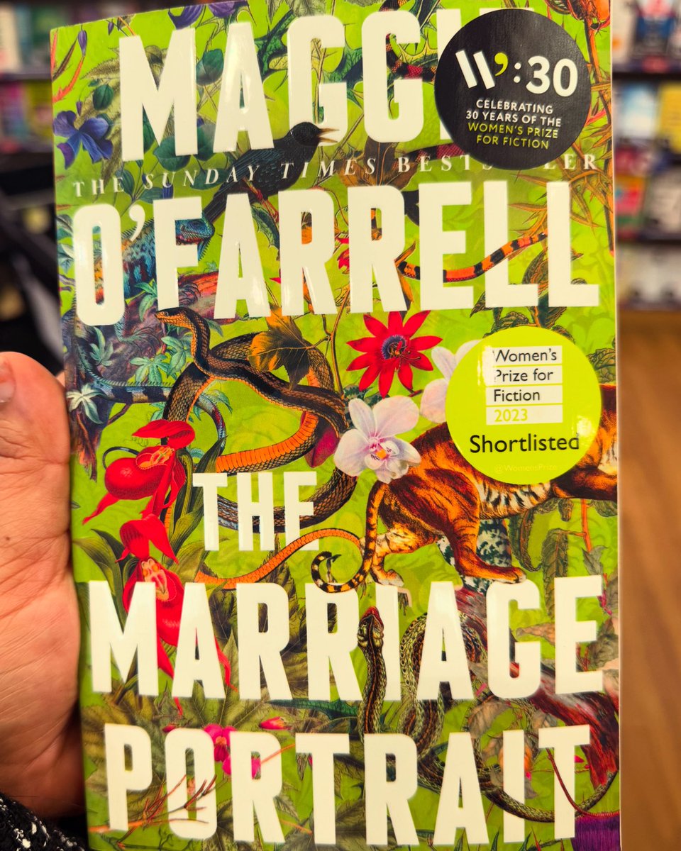 davodiv's tweet photo. The Marriage Portrait by Maggie O’Farrell — hauntingly beautiful, richly imagined, and utterly immersive. A portrait of power, art, and a girl fighting to survive in a gilded cage. Historical fiction at its finest. 🖤📖 #BookTwitter #TheMarriagePortrait https://t.co/oLPbhBtAwt