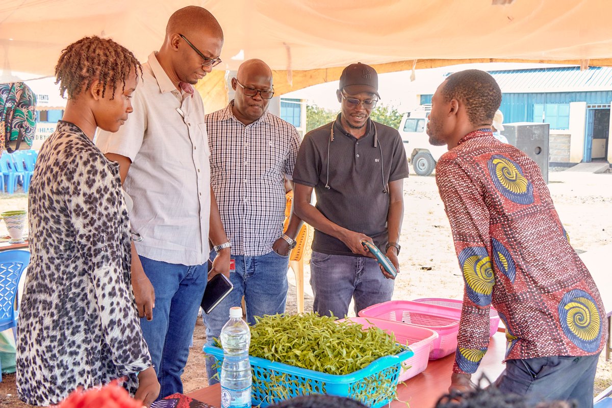 During the Reemar Market Fair for Refugees, customer engagement with entrepreneurs was vibrant and interactive. Attendees explored a diverse range of handmade products and services offered by refugee entrepreneurs.
#Reemar #Ki4bli #innovation #Economicsustainable.