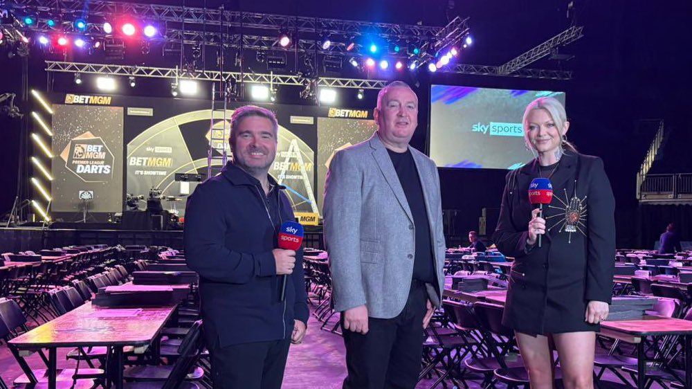 Richard Ashdown (@littlerichard) on Twitter photo I’ve been hiding away for a while… but it was really good to be part of <a href="/SkySportsNews/">Sky Sports News</a> Premier League darts play-offs preview, with <a href="/PollyJames/">Polly James</a> & <a href="/Duzza180/">Glen Durrant</a>.
youtu.be/ErPjtx0-KVk?si… I’ve been hiding away for a while… but it was really good to be part of <a href="/SkySportsNews/">Sky Sports News</a> Premier League darts play-offs preview, with <a href="/PollyJames/">Polly James</a> & <a href="/Duzza180/">Glen Durrant</a>.
youtu.be/ErPjtx0-KVk?si…