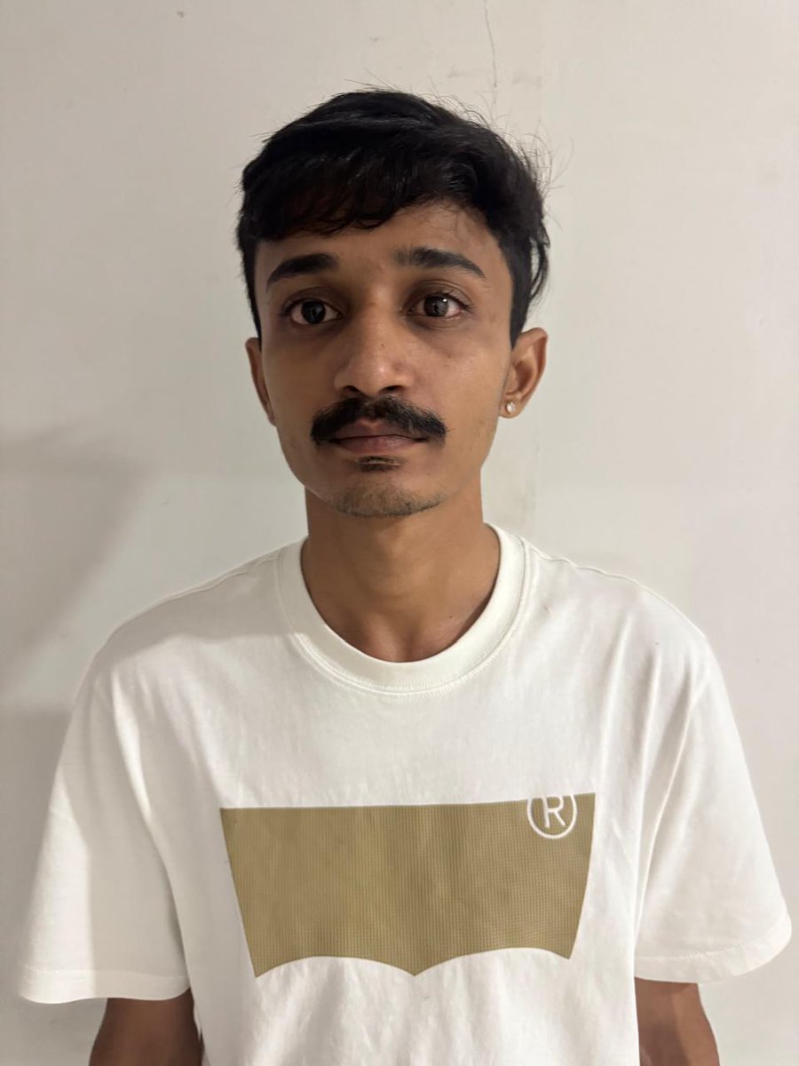 kathiyawadiii's tweet photo. આરોપી : https://t.co/DCvqxXRqUO
