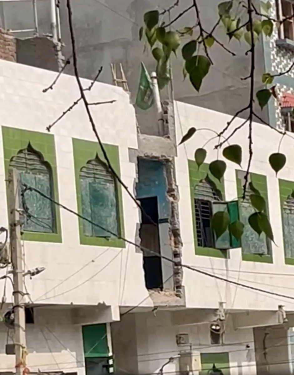 कब गिरेगी <a href="/gupta_rekha/">Rekha Gupta</a> जी 

अवैध छोटी मस्जिद मंगोलपुरी - पूरी तरह से अवैध है

दिल्ली हाईकोर्ट ने किए है नोटिस