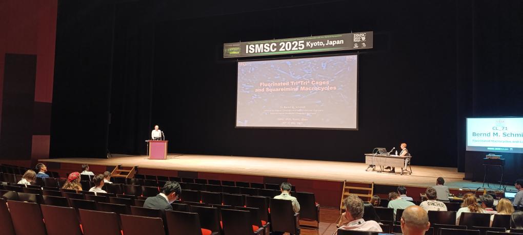 BmSchmidtlab's tweet image. Also had the honour to present today at the final day of #ismsc2025 So amazing to have such a huge audience of experts in our field. The conference was so amazing, and it was great to meet so many old friends and to meet new ones. Very grateful 🙏🥳