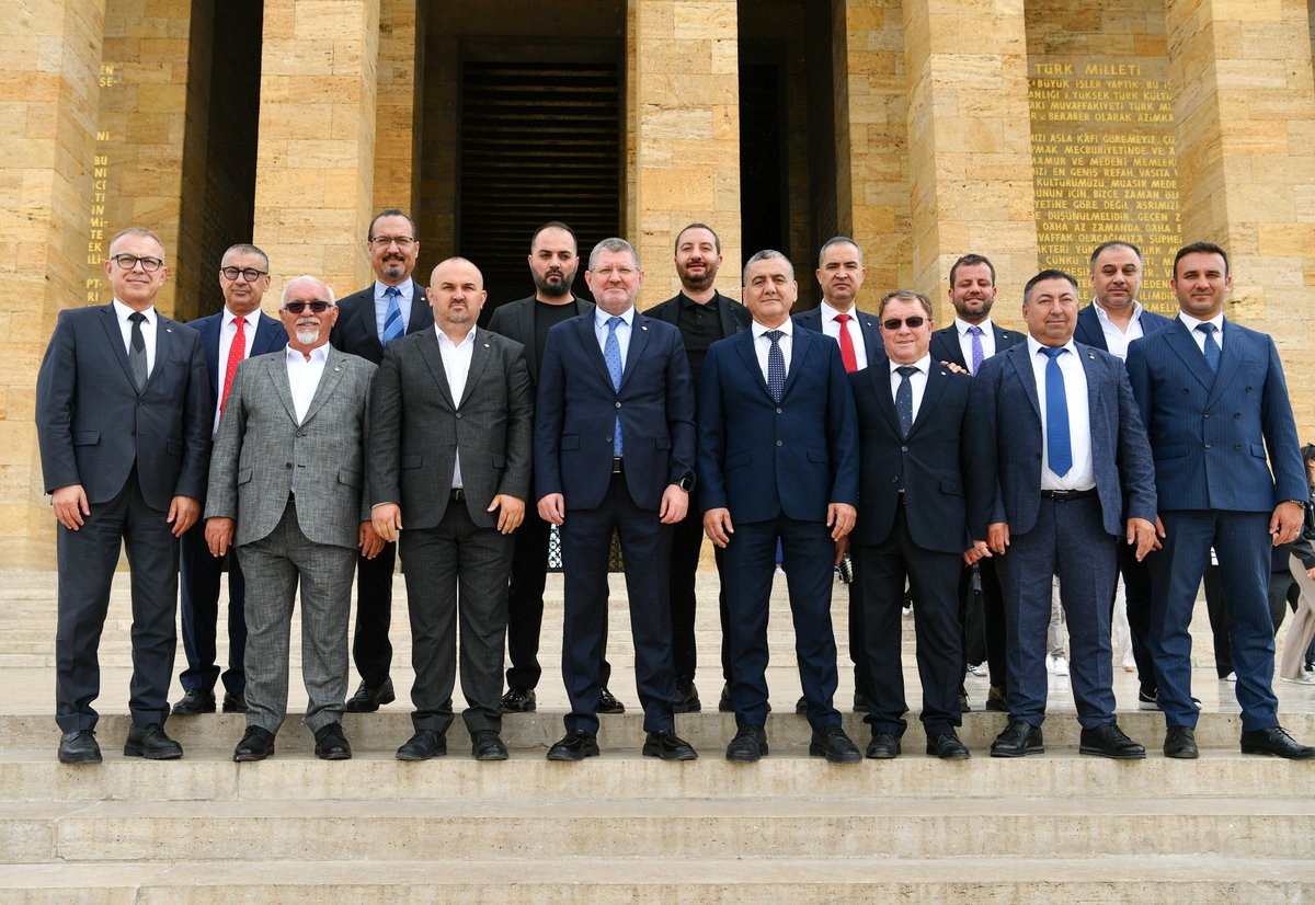 TOBB 81. Genel Kurulu kapsamında Ankara’da bulunan heyetimiz, ATSO Meclis Başkanımız Ahmet Öztürk, Yönetim Kurulu Sayman Üyemiz Murat Totoş, TOBB Genel Kurul Delegelerimiz; 12. Grup (Halı ve Mobilya) Meclis Üyemiz Ahmet Kavafoğlu, 13. Grup (Kağıt ve Matbaacılık) Meclis Üyemiz
