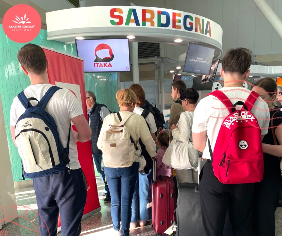 MasterGroupTO's tweet photo. ☀️summer has officially started in Calabria and Sardinia!

Thanks to our partners @wwwitakapl  &amp; @CKCEDOK , the first guests have arrived to discover Italy’s southern gems.
From Tropea to Olbia, let the season begin 🇮🇹✈️🌊

#Italy2025 #Calabria #Sardinia #Itaka #Cedok #Summer https://t.co/2f4EKTVHW7