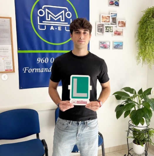 ¡¡ TODO A LA PRIMERAA 👏🏼👏🏼 LUIS Y TEO CELEBRANDO SU APROBADO !! FELICIDADES CHICOOS !! 🍀🍀