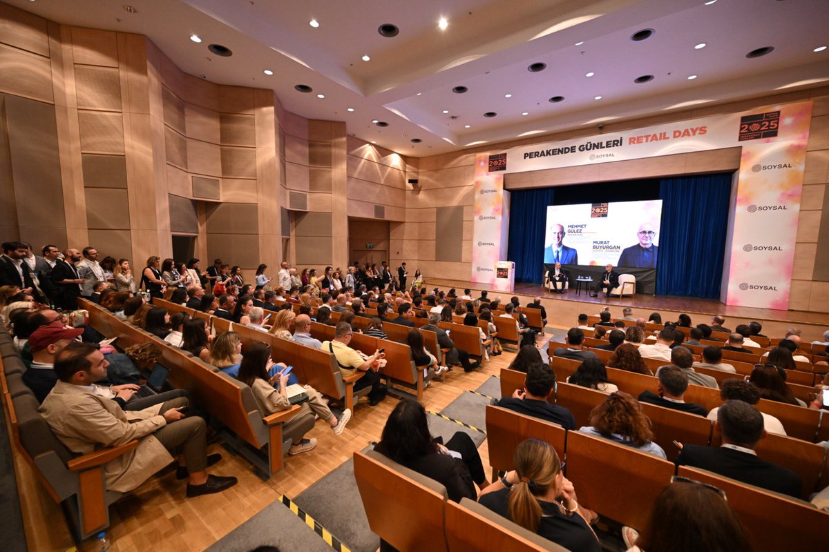 PG_Soysal's tweet photo. Perakende Günleri sahneleri dopdoluydu. #PG25 #perakendegünleri #soysal #burasıperakendegünleri #retaildays #retaildaysistanbul https://t.co/gEhPoZediV