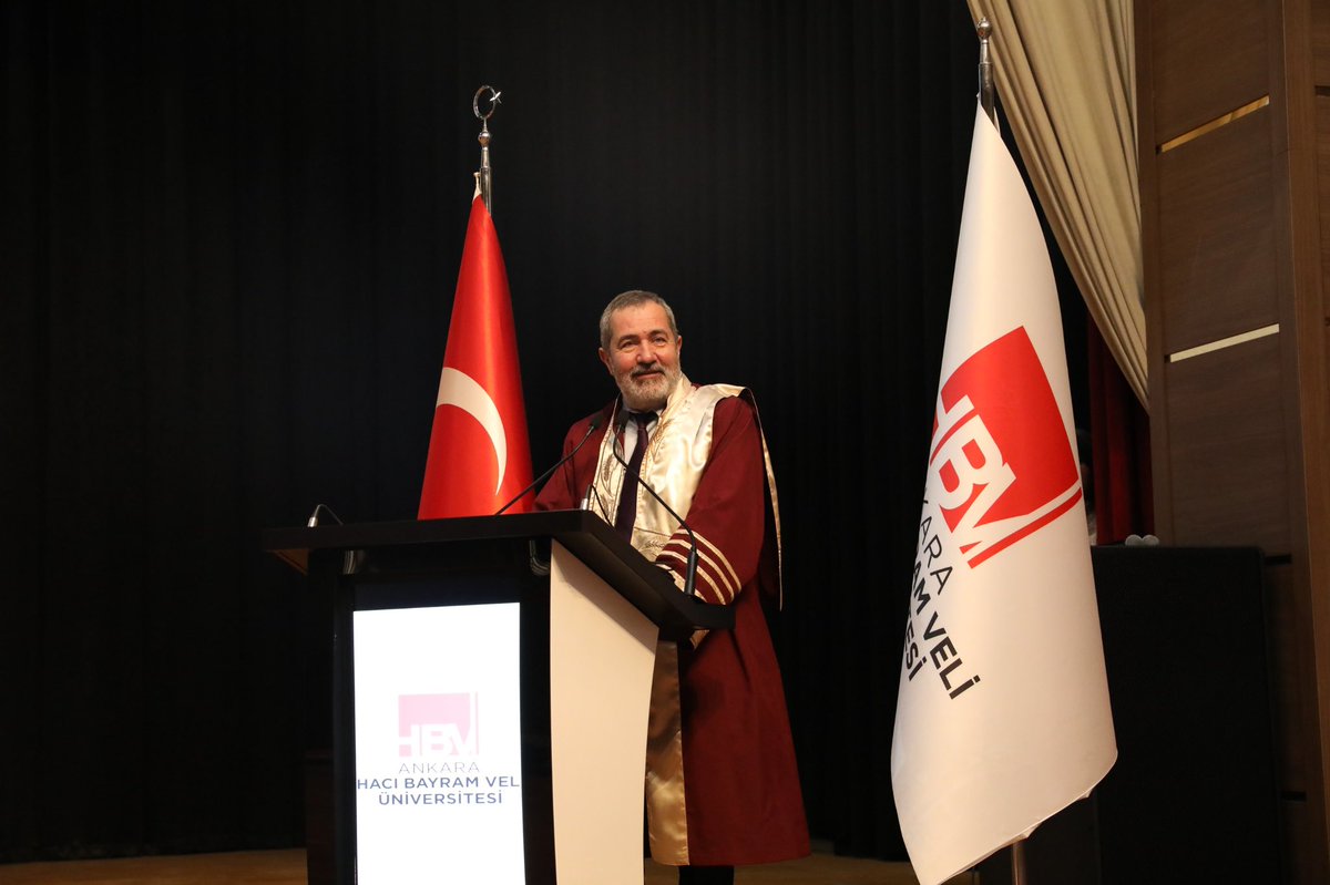 hacibayramedutr's tweet photo. Sanat ve Tasarım Fakültemizin Mezuniyet Töreni Gerçekleştirildi.

⛓️‍💥https://t.co/cmAwVFwwRA
@hbv_stf 

#hbv_mezunlar https://t.co/Z7WttyygZt