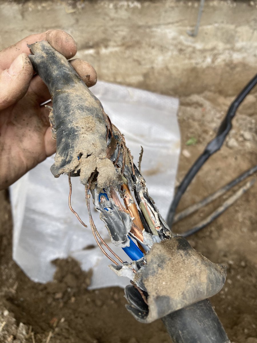 Da darf den auch mal der FI nicht mehr drin bleiben….herrlich…