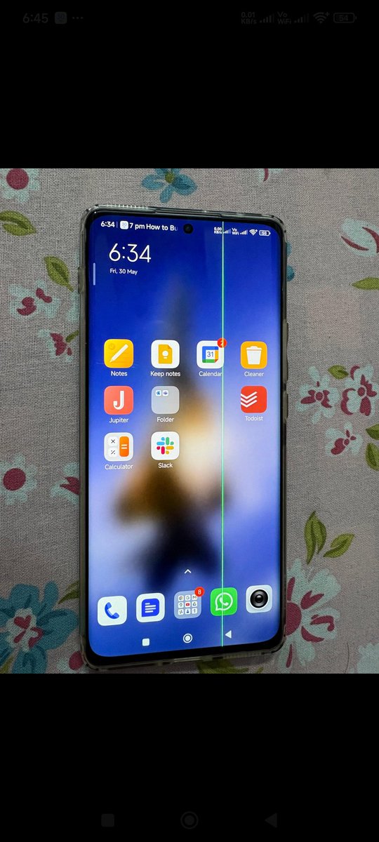 ankit4wrk's tweet photo. Today, in afternoon a green line automatically appeared in my xiaomi 12 pro. It happened after the recent update of hyperOs. @XiaomiIndia @MiIndiaSupport. Please help to resolve the issue as update resulted in the screen problem. https://t.co/bcEgSACyxG