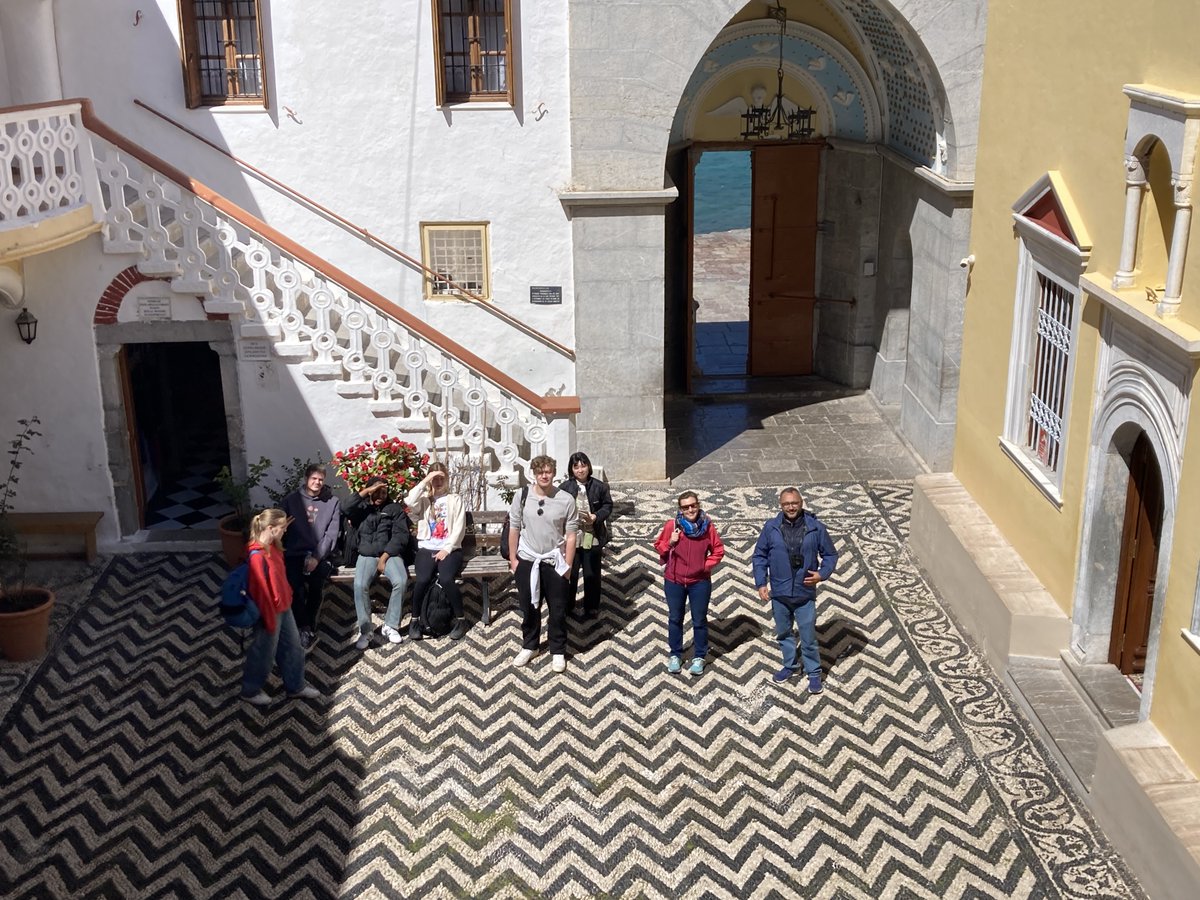 Sussex Global🏳️🌈✊🏽✊🏾✊🏿 (@sussexglobal) on Twitter photo 🌍Greece, Thailand, Seychelles, Dubai, California, you name it!
Our <a href="/SussexGeog/">Sussex Geography🏳️🌈✊🏽✊🏾✊🏿</a> #fieldtrips are the highlight of studying Geography at Sussex, with students exploring real-world environments and gaining knowledge that extends beyond the classroom.
✔tinyurl.com/mpxyup55 🌍Greece, Thailand, Seychelles, Dubai, California, you name it!
Our <a href="/SussexGeog/">Sussex Geography🏳️🌈✊🏽✊🏾✊🏿</a> #fieldtrips are the highlight of studying Geography at Sussex, with students exploring real-world environments and gaining knowledge that extends beyond the classroom.
✔tinyurl.com/mpxyup55