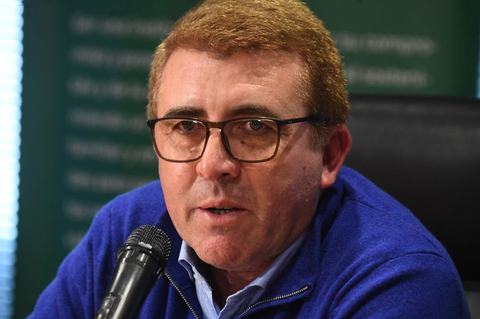 Buen día, amigos!

Las aguas están agitadas dentro de nuestro <a href="/PNACIONAL/">Partido Nacional</a> y las mismas no volverán a su cauce hasta que se elijan las nuevas autoridades del mismo. Convención y Directorio ya!!

A la vez, tenemos la firme convicción de que la persona adecuada para presidirlo, es el