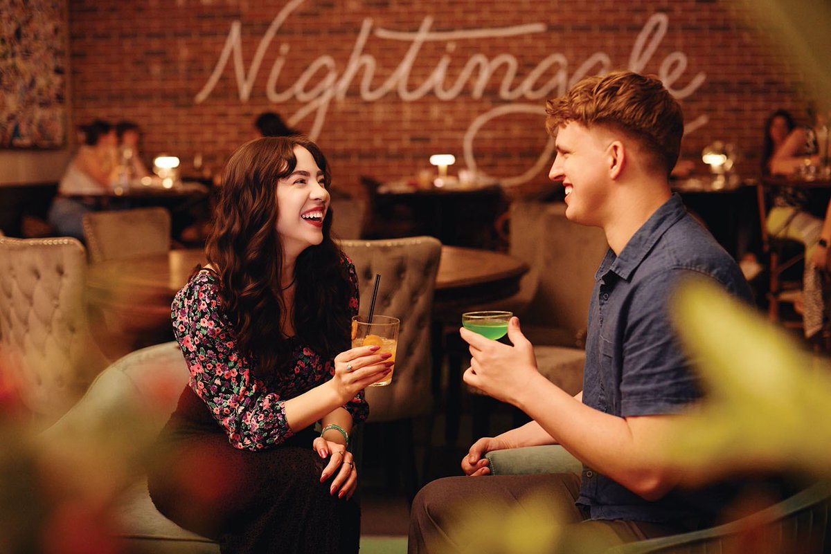 🌙✨ @nightingale.rooftop is calling… and trust us—you’ll want to answer. 🍸🌆 Tap the link to step inside the town’s most captivating secret in our cover story.

✍️: Dathan Kazsuk
📷: @jqbrattonphoto

5westmag.com/date-night-und…