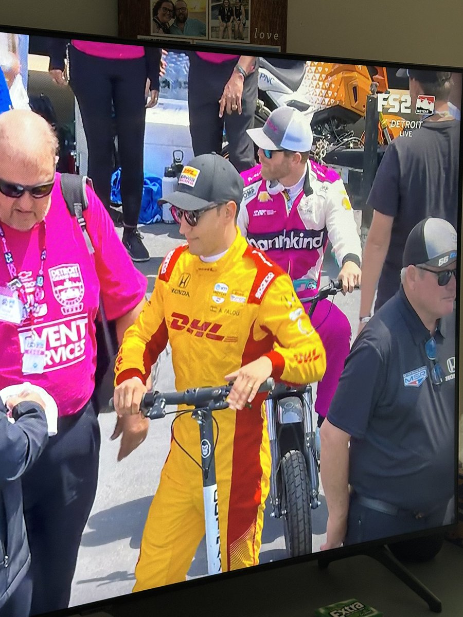 Good to see <a href="/ConorDaly22/">Conor Daly</a> positioning himself to get some airtime haha. <a href="/SpeedStreetPod/">Speed Street</a>