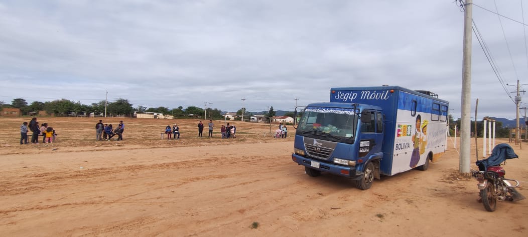 Llegamos con el Segip Móvil para lo más importante: brindar el servicio de identidad. Porque detrás de cada cédula hay historias, familias y sueños que merecen ser reconocidos.
Reafirmamos nuestro compromiso de trabajar para una #BoliviaLibreDeIndocumentados #PrimeroBolivia
