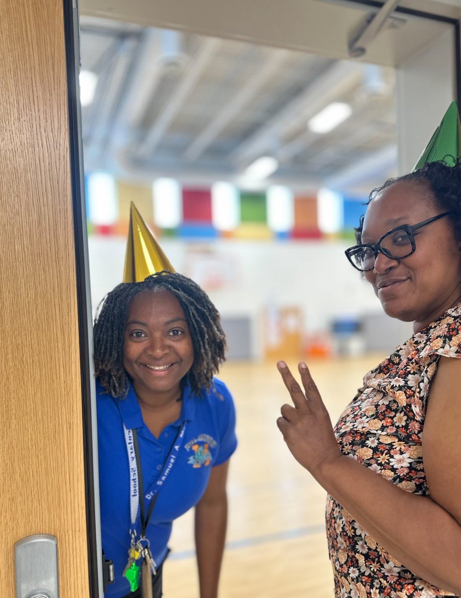 🎉 FRI-YAY at Dr. Mudd! 🎉
Our amazing staff showed up in their comfiest clothes and party hats to wrap up Teacher Spirit Week in cozy style! 🧁🎈
Comfort meets celebration—it’s the perfect way to end the week!
#DrMuddPride #FRIYAY #TeacherSpiritWeek #WeLoveOurTeachers