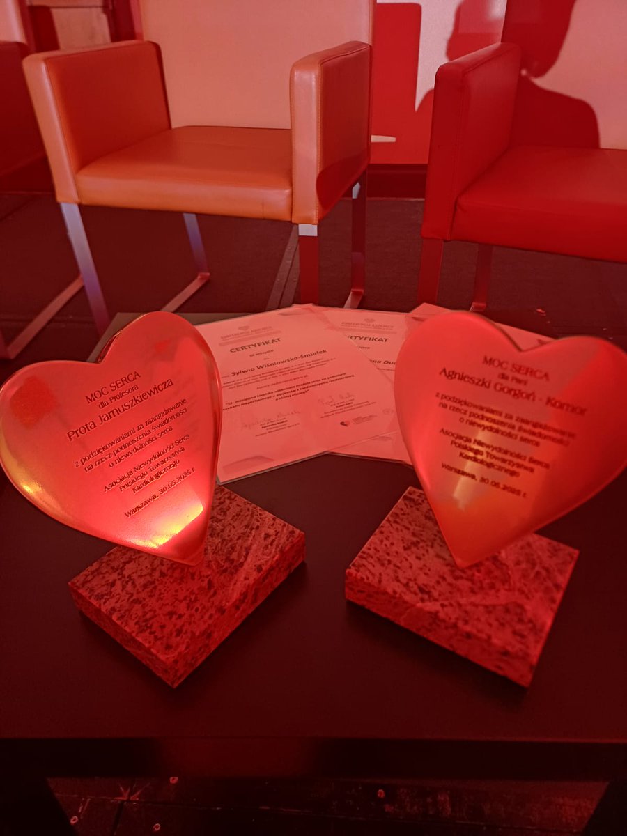 ANSPTK (@ans_ptk) on Twitter photo Podczas inauguracji Konferencji ANS PTK wręczono wyróżnienia za zasługi na rzecz podnoszenia świadomości na temat niewydolności serca.
Statuetki MOC SERCA otrzymali:
❤️ dr n. med. <a href="/A_GorgonKomor/">Agnieszka Gorgoń-Komor</a>, Senator RP
❤️ Prof. Prot Jarnuszkiewicz, Prorektor Akademii Sztuk Pięknych w Podczas inauguracji Konferencji ANS PTK wręczono wyróżnienia za zasługi na rzecz podnoszenia świadomości na temat niewydolności serca.
Statuetki MOC SERCA otrzymali:
❤️ dr n. med. <a href="/A_GorgonKomor/">Agnieszka Gorgoń-Komor</a>, Senator RP
❤️ Prof. Prot Jarnuszkiewicz, Prorektor Akademii Sztuk Pięknych w