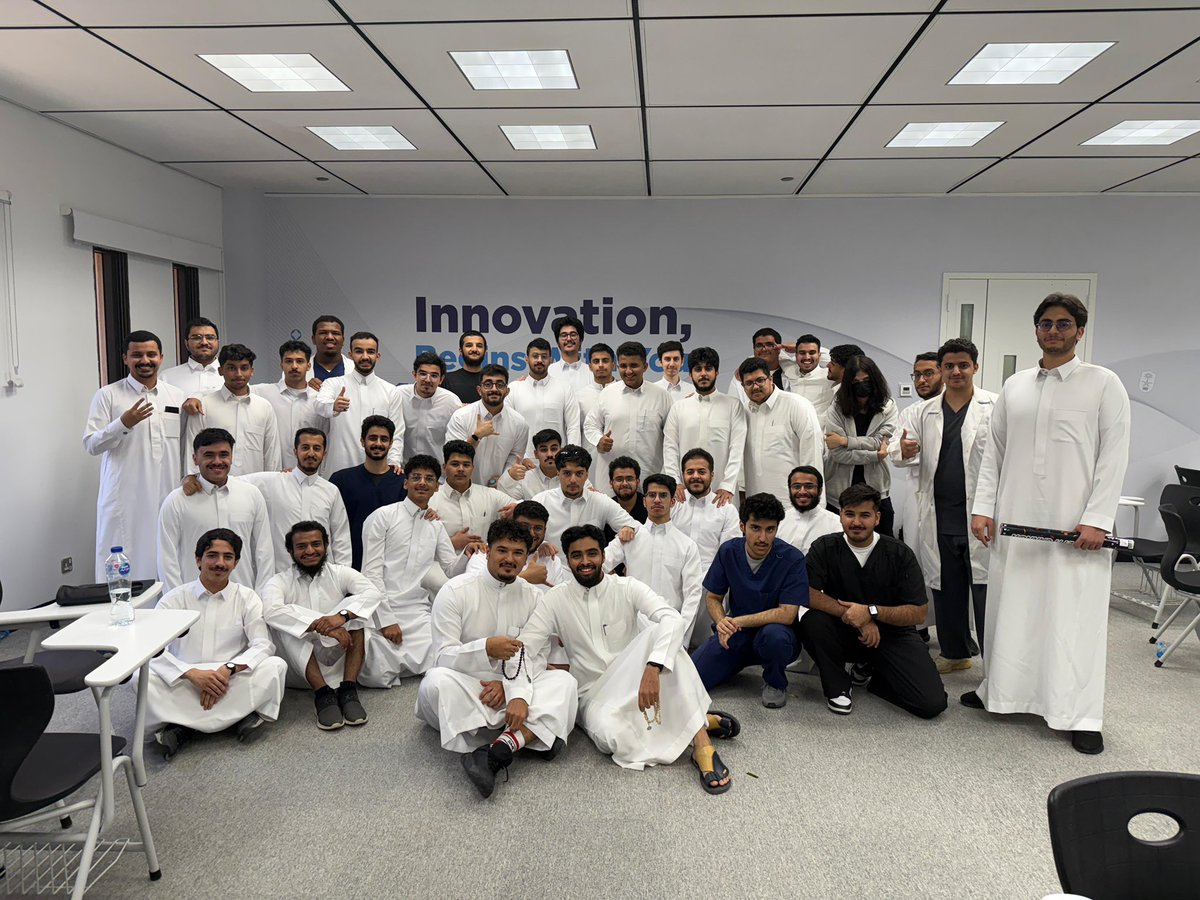 Officially half Pharmacists✨

#pharm444