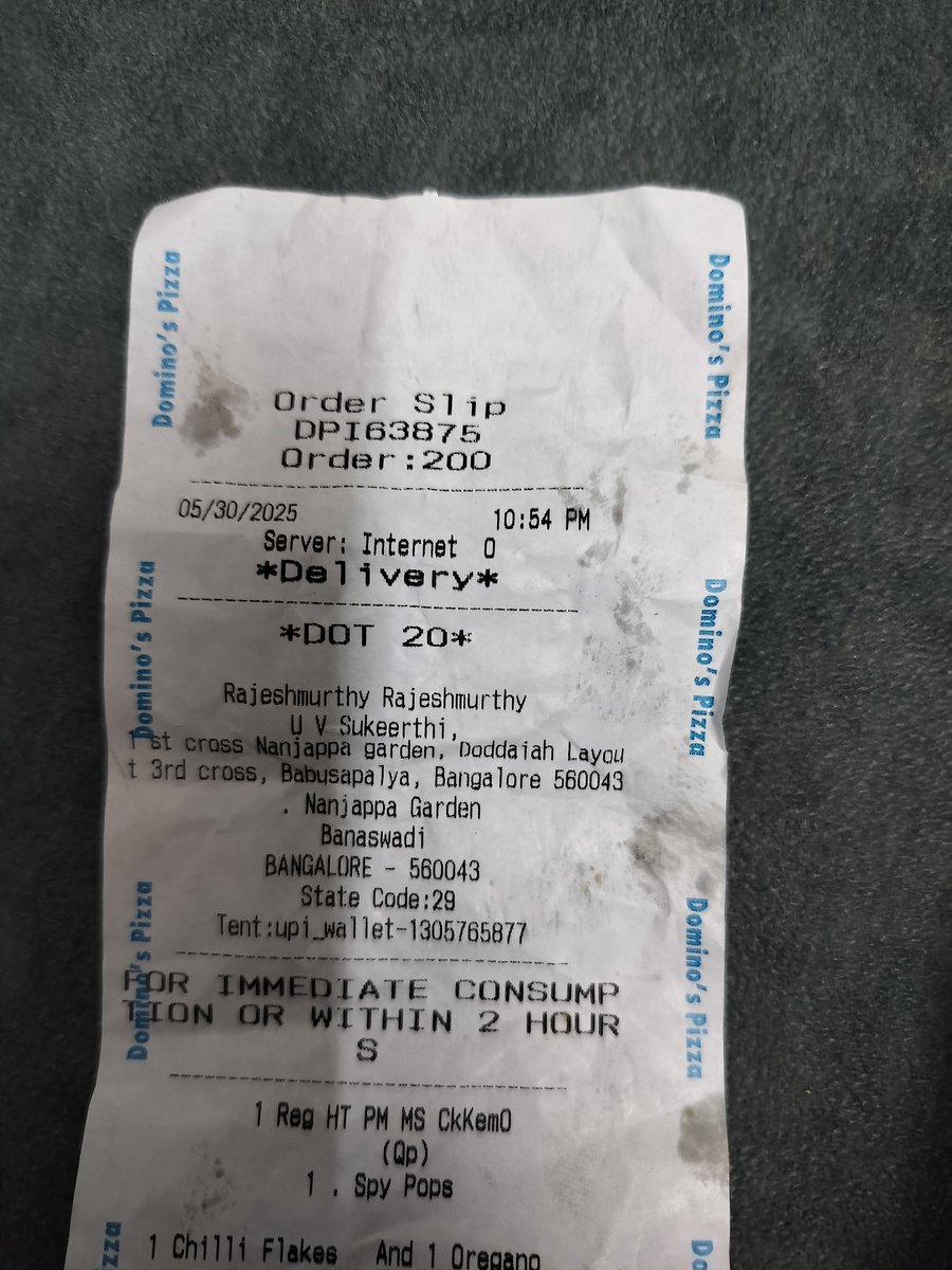 roshan2all's tweet photo. @dominos_india @dominos 
Just wanted to give a big shoutout to Pradeep from Domino’s Babusapalya  branch! He delivered my order on time, politely called for directions, served the pizza hot and fresh and was incredibly humble. Great service, Pradeep! 👏🍕
#GreatDelivery #Customer https://t.co/FoQctFSbCi