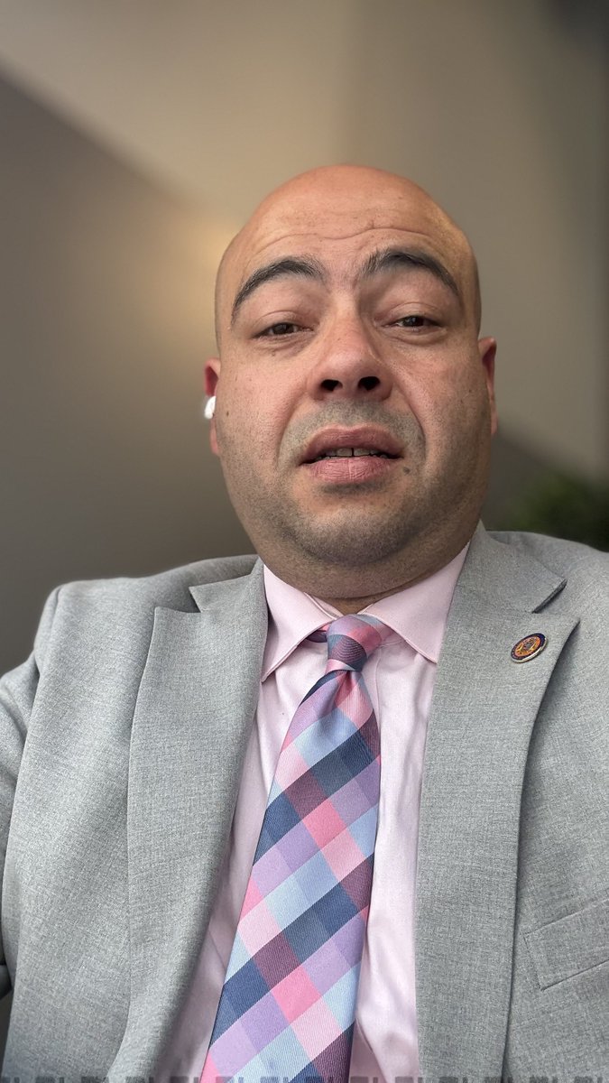 MoeOsman's tweet image. Running on 3hrs sleep since yesterday, juggling a major event today &amp;amp; tomorrow, but loving every second of this chaos! 💪 #NoSleep #LivingIt #AlwaysWorkingHard #TheMoreYouKnow