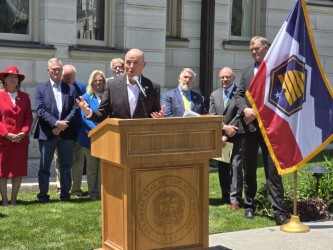 Millcreek Utah (@millcreekut) on Twitter photo Gov. Cox praised Millcreek at this week’s housing summit for issuing 2,000+ new housing permits since 2018 and leading on smart growth. Millcreek Common was spotlighted as a model for high-density housing + outdoor spaces. <a href="/GovCox/">Governor Cox</a> Gov. Cox praised Millcreek at this week’s housing summit for issuing 2,000+ new housing permits since 2018 and leading on smart growth. Millcreek Common was spotlighted as a model for high-density housing + outdoor spaces. <a href="/GovCox/">Governor Cox</a>