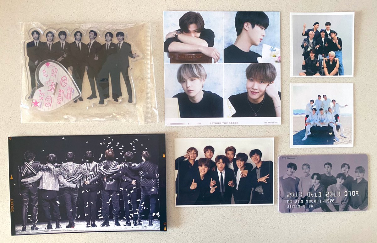 🏠 BTS IS BACK GA 🏠

One winner picked at random will win: 
- OT7 acrylic standee
- OT7 PVC card 
- cards &amp; stickers
- BT21 snacks (not pictured) 

To enter: like &amp; RT!

GA is worldwide and closes on June 7 (shipping will be covered but not customs if any)

#BTS2025 #BTSyear