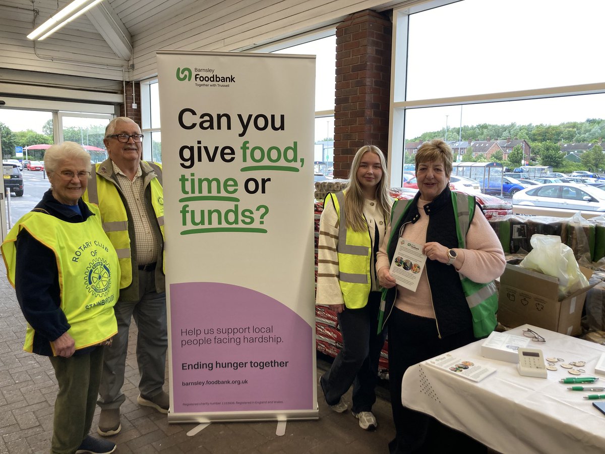 Lisa Hammond (@lisa_community) on Twitter photo Huge thank you to everyone that donated at the food collection for <a href="/BarnsFoodbank/">Barnsley Foodbank Partnership</a> yesterday. We filled 42 trays with food donations, which equates to 1454 meals and raised £200
I am totally overwhelmed with the generosity & support from our amazing customers and colleagues.❤️💙 Huge thank you to everyone that donated at the food collection for <a href="/BarnsFoodbank/">Barnsley Foodbank Partnership</a> yesterday. We filled 42 trays with food donations, which equates to 1454 meals and raised £200
I am totally overwhelmed with the generosity & support from our amazing customers and colleagues.❤️💙