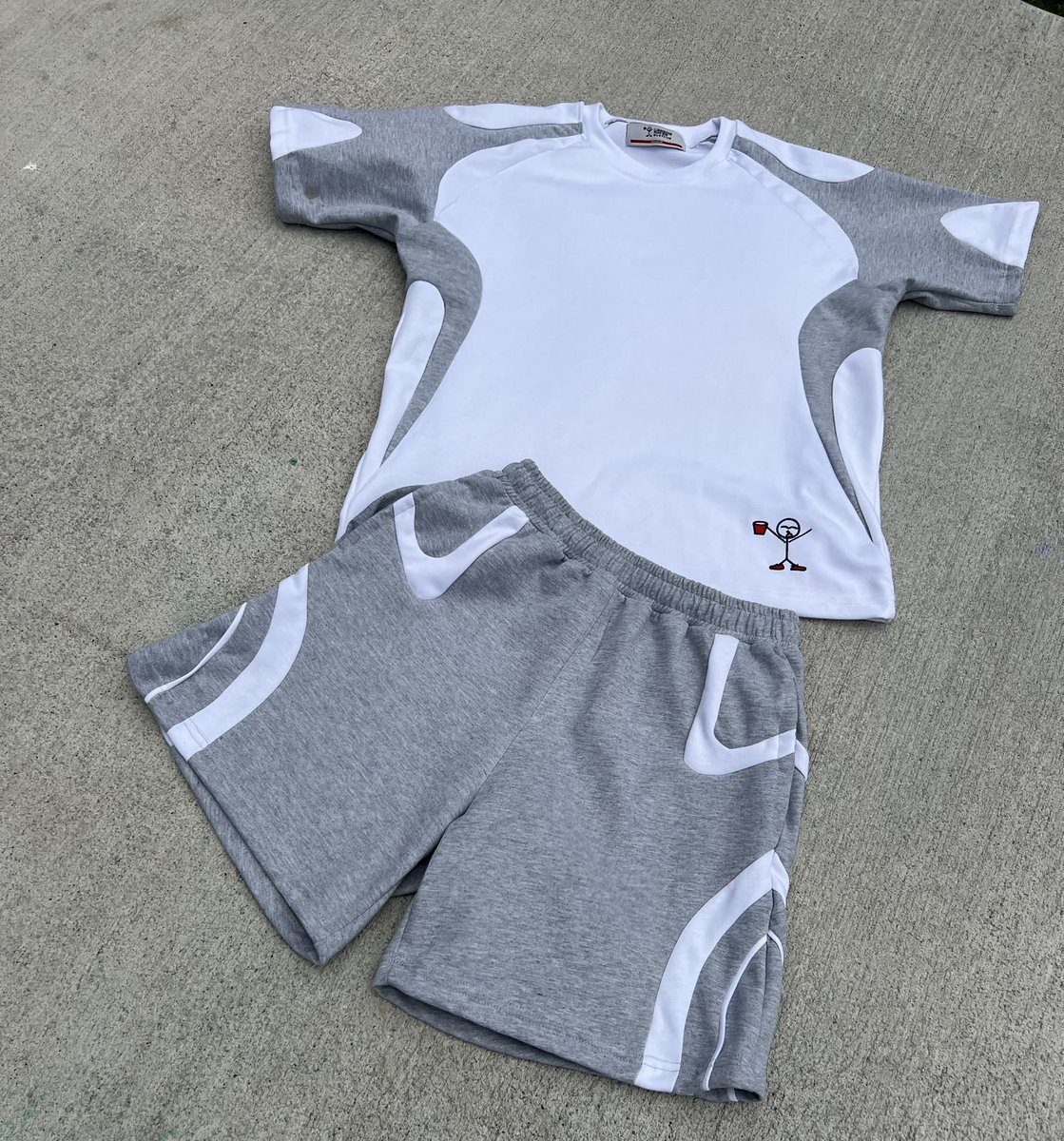 LegendsPlusOne's tweet photo. Fusion tee/short set available now at https://t.co/6fLkCOUrLf https://t.co/DLNPcgPONj