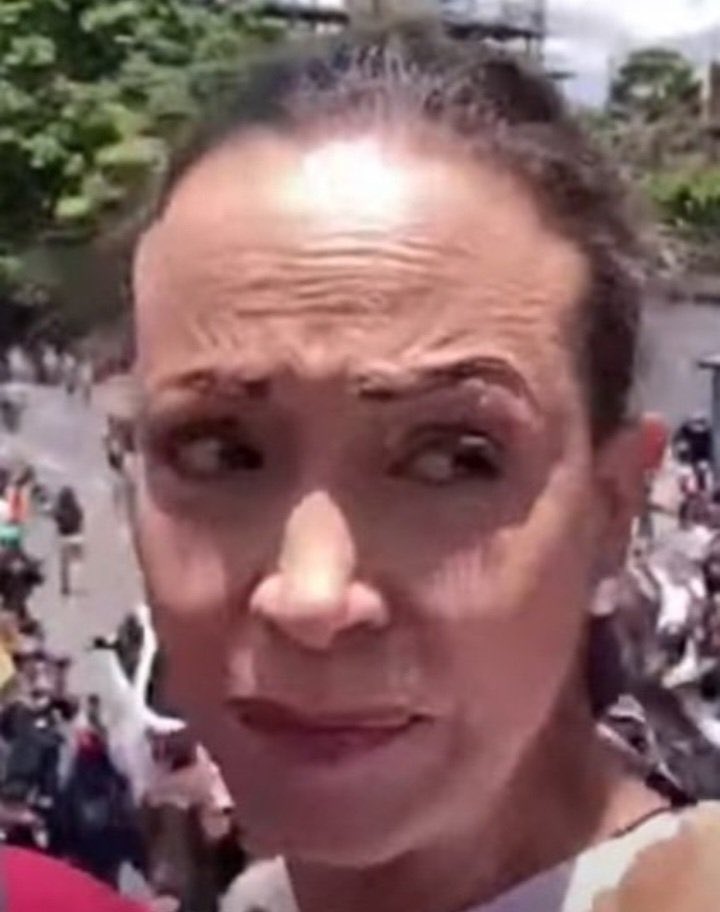 TE AMO MI GIGANTE 2.0 (@soygaby1302) on Twitter photo #30May || La Voldemort Machado, nos ha llenado de Sanciones, Bloqueos, Presiones y Asfixias económicas !
¡Pero para su A R R E C H E R A, Maduro sigue siendo Presidente!
<a href="/NicolasMaduro/">Nicolás Maduro</a> <a href="/dcabellor/">Diosdado Cabello R</a> <a href="/HugoChavezCmdo/">Comando Hugo Chávez</a> <a href="/MiguelDFAES/">Miguel Domínguez</a> <a href="/INDIURBANEJA/">Indira Urbaneja</a>
#MásTerritorioMásPueblo
#CHCh #30May || La Voldemort Machado, nos ha llenado de Sanciones, Bloqueos, Presiones y Asfixias económicas !
¡Pero para su A R R E C H E R A, Maduro sigue siendo Presidente!
<a href="/NicolasMaduro/">Nicolás Maduro</a> <a href="/dcabellor/">Diosdado Cabello R</a> <a href="/HugoChavezCmdo/">Comando Hugo Chávez</a> <a href="/MiguelDFAES/">Miguel Domínguez</a> <a href="/INDIURBANEJA/">Indira Urbaneja</a>
#MásTerritorioMásPueblo
#CHCh