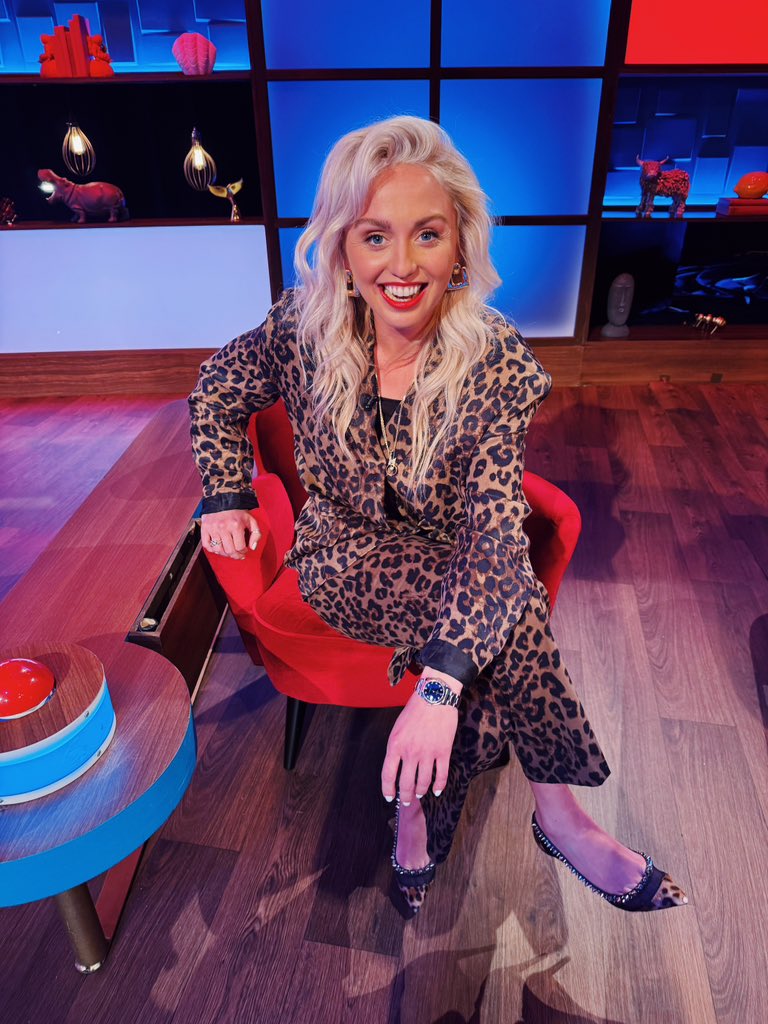 In studio filming for something exciting. Question is… can you name the game show 😜? 

HMU @ainsliecurriemakeup 
Suit @barringtonayre