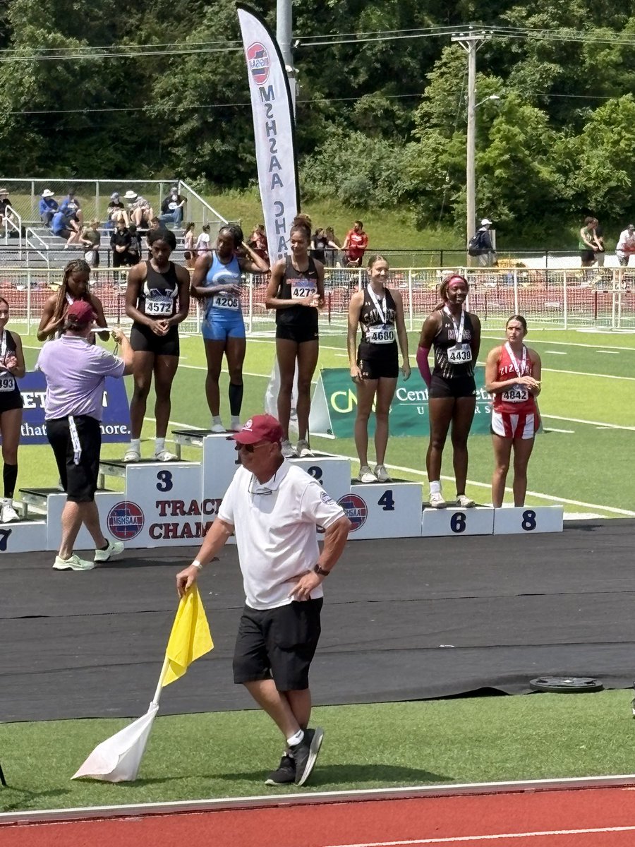 Kenna Reynolds sets a new PR, Breaks the school record, and finishes 4th in the State in Long Jump with a jump of 5.44m!