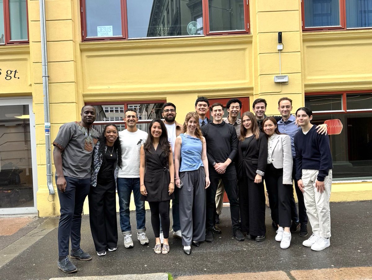 <a href="/HRF/">Human Rights Foundation (HRF)</a>’s Financial Freedom team at Oslo Freedom Forum 2025. A hard-working, dedicated, and kind group of colleagues 🤍

<a href="/femilonge/">Femi Longe</a> <a href="/jnpunch/">Judy</a> <a href="/ck_SNARKs/">ck</a> <a href="/arshmolu/">Arsh Molu</a> <a href="/AnyaChekhovich/">Anna Chekhovich</a> <a href="/AlexLi98/">Alex 🧙‍♂️</a> <a href="/gladstein/">Alex Gladstein 🌋 ⚡</a> <a href="/wkkaung/">Win Ko Ko Aung / ဝင်းကိုကိုအောင်</a> <a href="/zacguignard/">ZacG</a> <a href="/HarrisonFriedes/">Harrison Friedes</a>