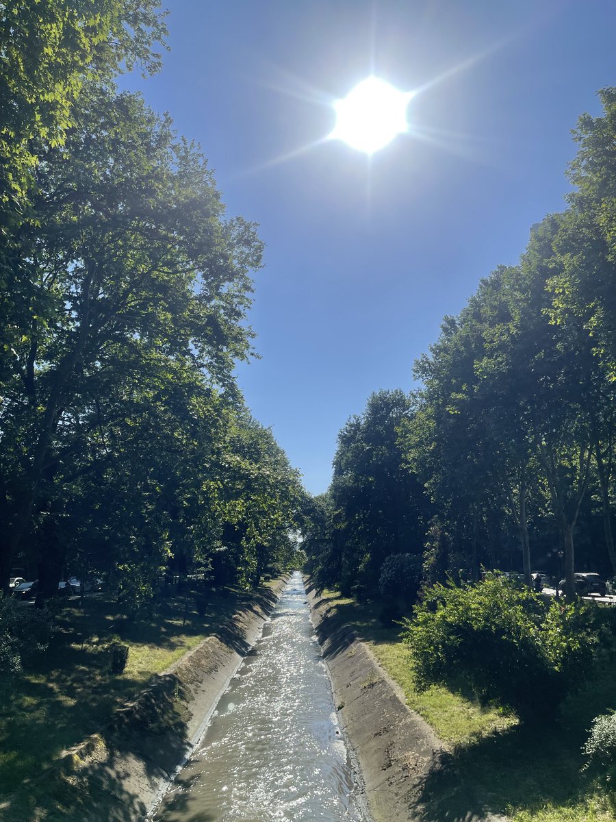 mpshots_'s tweet photo. The sun shining in Tirana #photography #tirana #albania #photos #shotoniphone #iphone #photo #picoftheday #vacation #holiday #abroad #afternoon #walk #sun https://t.co/s22TWOUcDn